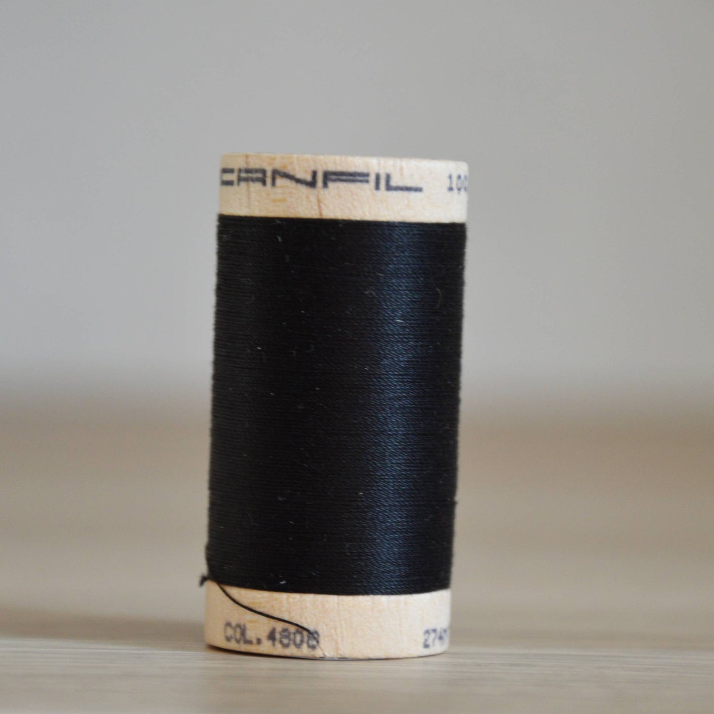 Bio-Baumwolle Nähgarn 274 m (GOTS) | 4808 schwarz