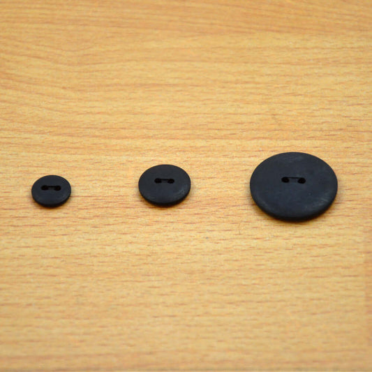 Nachhaltiger Knopf aus Steinnuss | schwarz JuleStoff
